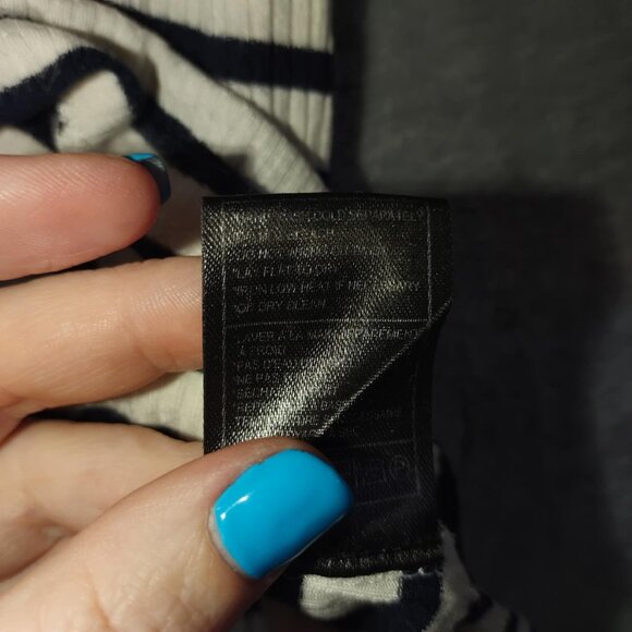 Jack by BB Dakota Women S Navy White stripes Soft rib knit Nautical V-Neck Top - Picture 9 of 10